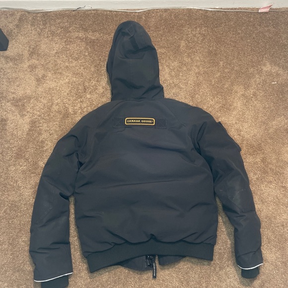 Canada goose jacket - Picture 2 of 6